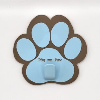 Brown and blue paw-shaped standard leash holder with Póg mo Paw text and single hook for leads and collars